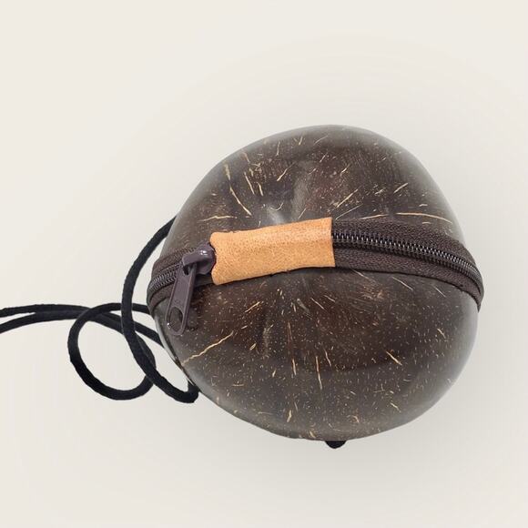 Hand Crafted Genuine Polished Coconut Crossbody Purse NWOT Bag - Picture 6 of 7